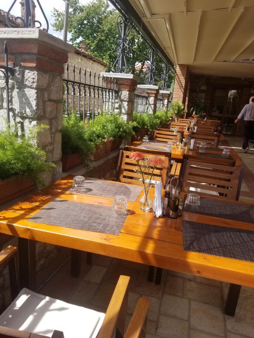 Tushemisht Vila Dante Boutique Hotel מראה חיצוני תמונה